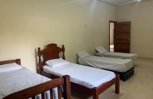 Coqueiro House | Large house in a condominium