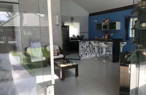 Barra do Una House | Large house in Barra do Una (1000m2) - 300m from the beach - Heated swimming pool