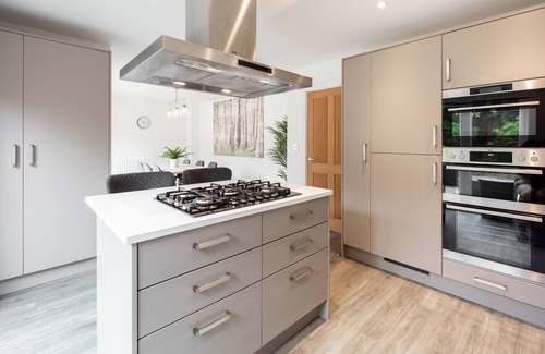 Chelmsford House | Large House in Chelmsford