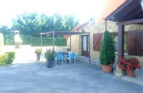 Gamiz-Fika House | Large house in Gámiz-Fica with mountain view