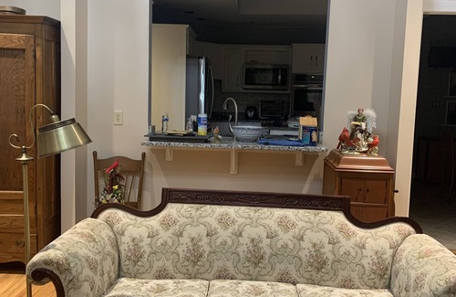 Fisherville House | Large house on 5 acres with pool
