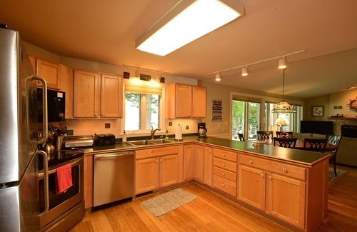 Empire House | Large house on beautiful lake, adjoins Sleeping Bear Dunes National Lakeshore