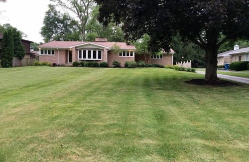 Meridian Hills House | Large House Rental in Historic Area