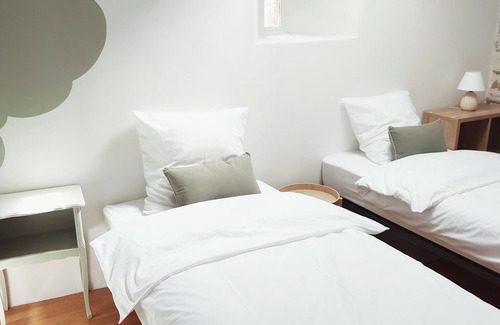 Les Brouzils House | Large house sleeping 21 (double gite)