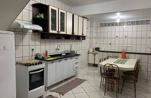Paraty House | Large house, well located (700m Centro Historico) sleeps 6-8 people