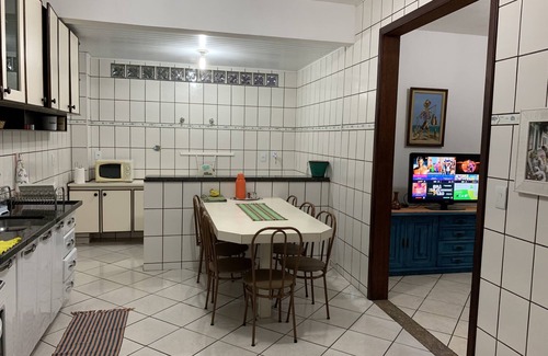 Paraty House | Large house, well located (700m Centro Historico) sleeps 6-8 people