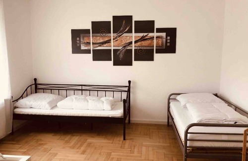 Verl House | Large house with 6 bedrooms and 3 bathrooms