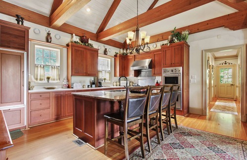 Gainesville House | Large House with Lake Views, pool table and Private Boat Dock