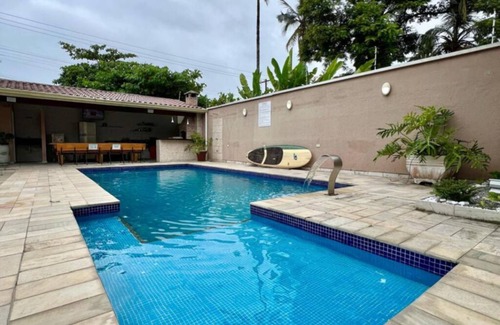 Balneario Praia do Pernambuco House | Large House With Pool Guaruja