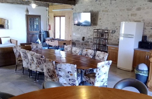 Bastanes House | Large house with swimming pool, party room and jacuzzi