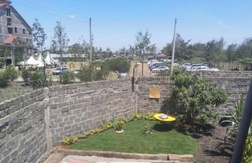 Nairobi Apartment | Large in Nairobi for Parties La Mana City