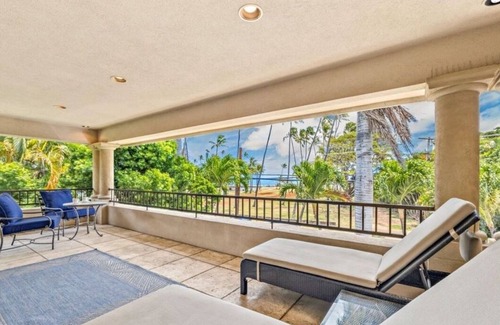 Kahala House | Large Kahala Estate with Oceanview