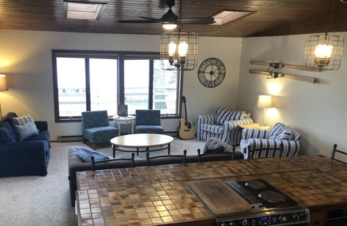 Nisswa House | Large Lake House With Sugar Sand Beach!