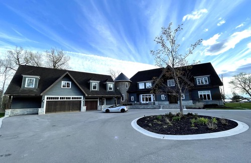 Georgina Cottage | Large Lake Simcoe Cottage 8 Bedrooms