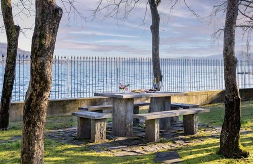 Lesa Villa | Large lakeside villa