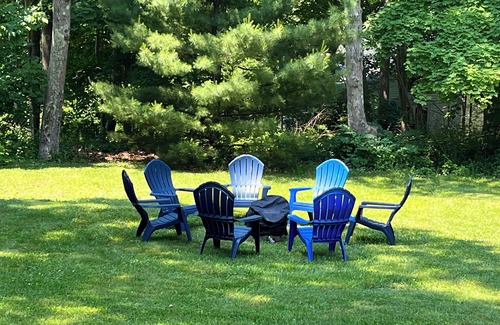 Peaks Island House | Large, light filled 4 bedroom house - walk to ocean and ferry