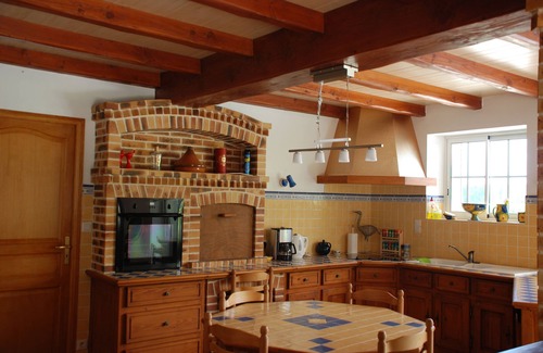 Saint-Ciers-du-Taillon Villa | Large luxury Villa located in beautiful countryside close to shops
