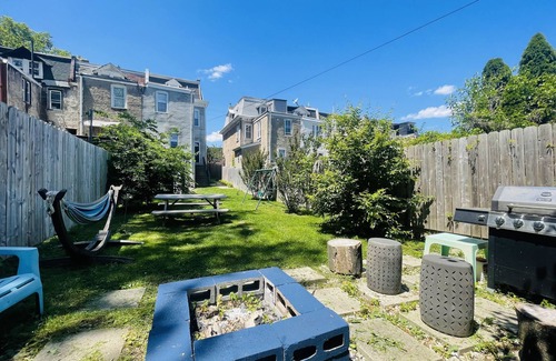 Northwest Philadelphia House | Large luxurious home awaits. Sleep 16 adults for your next trip to Philly!
