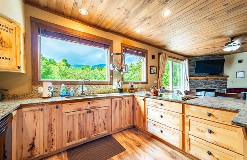 Wilmington House | Large Luxury Home, Close to Whiteface, Lake Placid