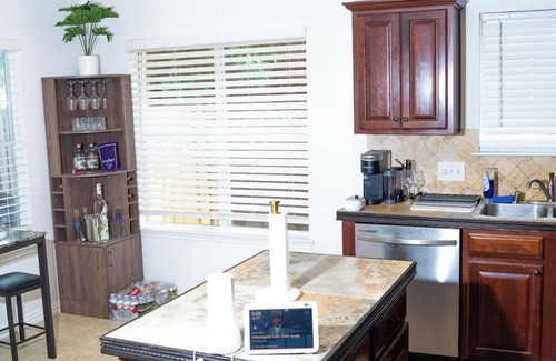 Northeast Houston House | Large Luxury Home in Houston with a Pool
