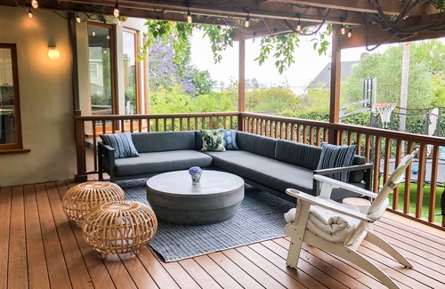 Pacific Palisades House | Large luxury home with heated pool. Near Palisades village, beaches and bluffs!