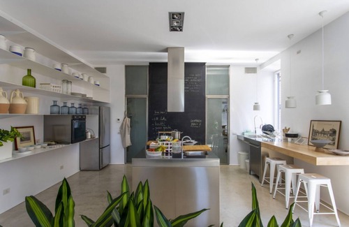 Esquilino Apartment | Large Luxury Sunny Apartment on Garden Square