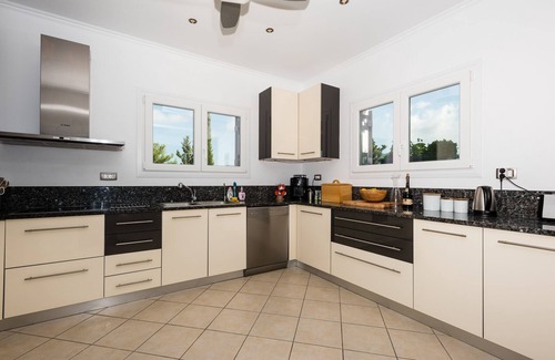Nidri Villa | Large luxury villa on Lefkada with breathtaking Ionian views