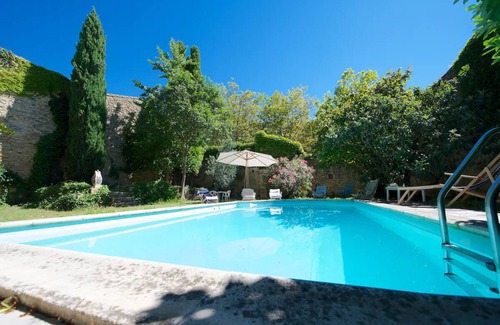 Aigues-Vives House | Large Mansion with Swimming Pool in a Pretty Village