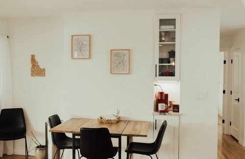 Collister House | Large Mid-Century Modern! A canal-side gem in the North End.
