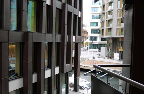 Tjuvholmen Condo | Large modern 1 bedroom apartment with balcony