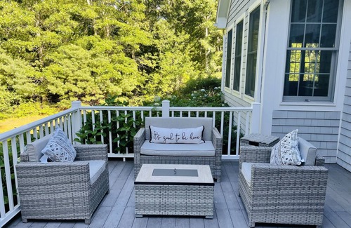 Mashpee House | Large modern ALL SEASON house/good for reunion, showers, friends/family events.