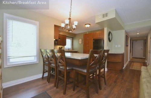 The Blue Mountains Apartment | Large modern ground floor condo at Mountain Walk