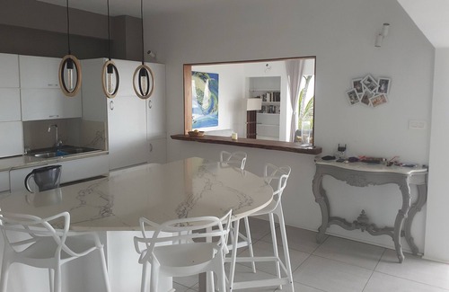 Pointe aux Canonniers Villa | Large modern villa with panoramic ocean and lagoon views