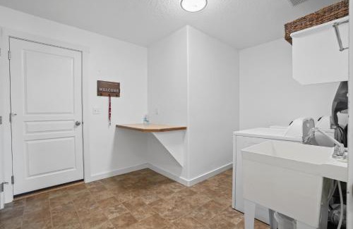 Nampa House | Large Nampa Gathering! Basketball courts Community