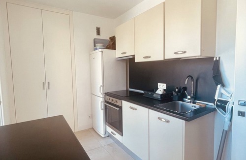 Cros-de-Cagnes Apartment | Large new 2-room apartment next to the beach, air-conditioned, 1 parking space