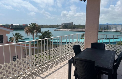 Bell Channel Bay Condo | Large Ocean View Penthouse with Private Beach