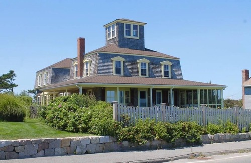Brant Rock House | Large Oceanfront Home in Exclusive Brant Rock Section of Marshfield - Sleeps 10