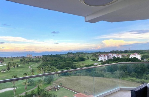 El Palmar Condo | Large Oceanview 4 bedroom condo in beautiful Vista Mar - 10 mins from Coronado