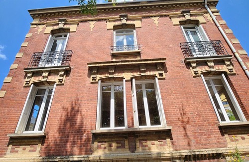 Saint-Charles du Port House | Large old house. In the heart of town, 15 minutes from the beach!