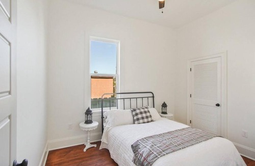 Faubourg Delassize Villa | Large Orleans Villa