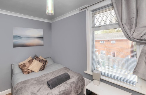 Hartlepool House | Large Parade Coastal House