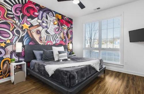 Cleveland Park House | Large Patio, Rooftop Deck and Garage, 3 Miles to Broadway