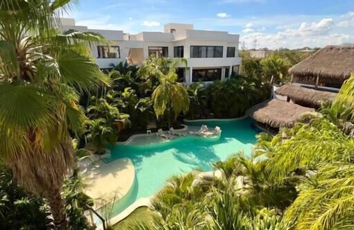 Francisco Uh May House | Large Penthouse Studio with Private Heated Jacuzzi C301S