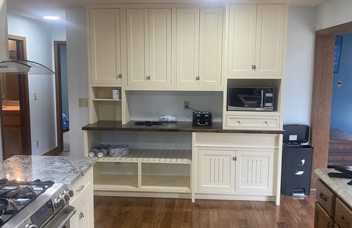 Otsego House | Large pet friendly, kid friendly house! 35 minutes from US Bank Stadium etc.