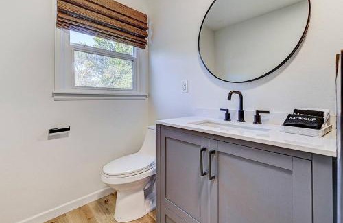 Northeast Colorado Springs Villa | Large Pet-Friendly Sleeps 10 Near Palmer Park