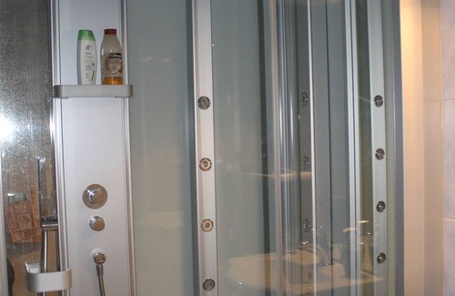 Fecamp Apartment | Large, pleasant three-star F1 apartment 800 metres from the sea!