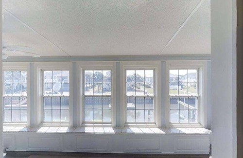 Inlet Harbour House | LARGE,Pool,pool table,Arcade,2 Golf Carts,6 Kayaks,free linen,Hot Tub,near beach