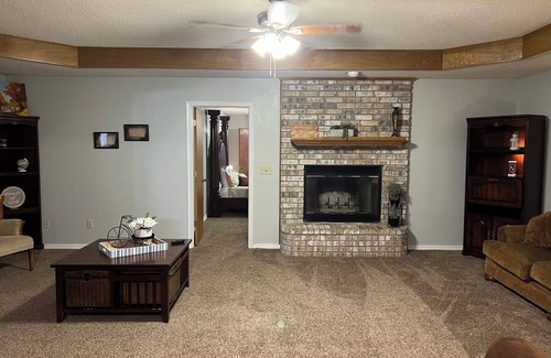 Wichita Falls House | Large Private 6 bedroom/2 bath 🏡