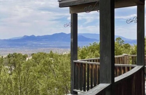 Lamy House | Large private, high end home with sweeping views on 13 acres.