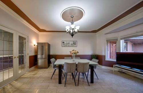 Lower Sumas Mountain House | Large private home w/Pool, Hot Tub, Poker table, Pool Table, Karaoke Sleeps 19